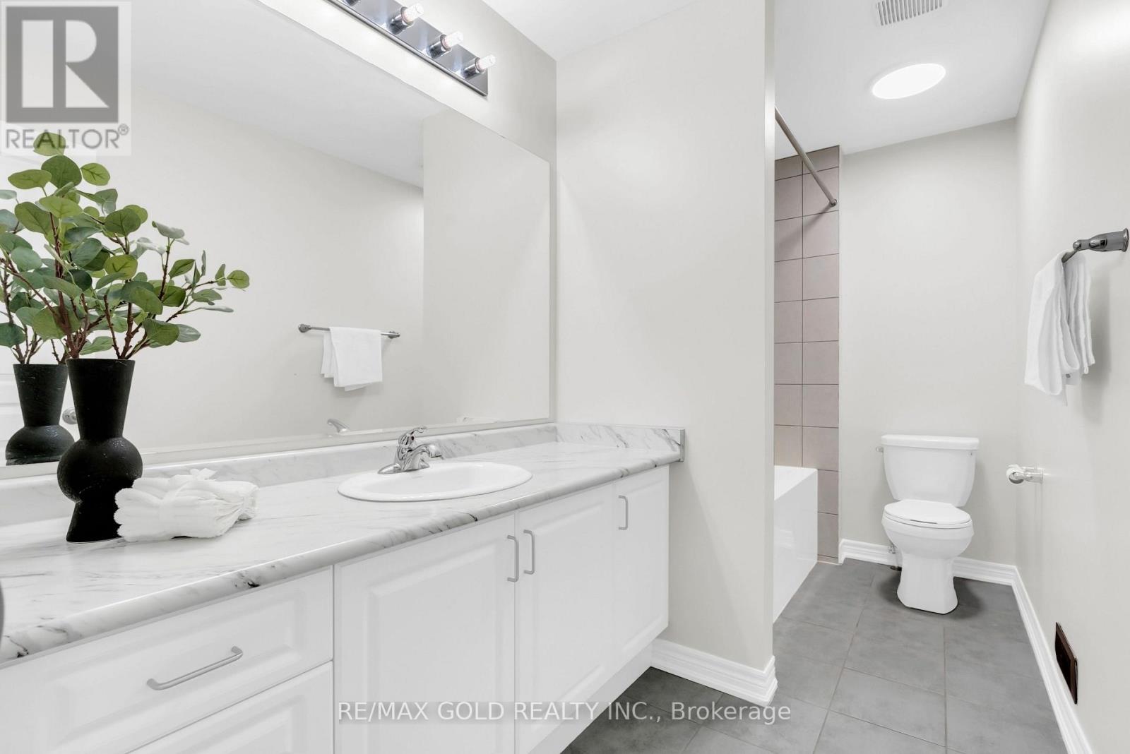 1625 Sorensen Court, Milton, Ontario  L9E 1G8 - Photo 36 - W13666264