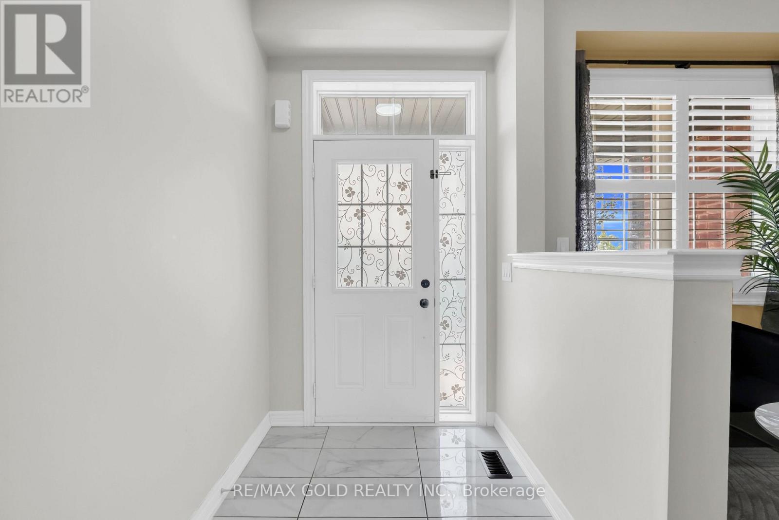 1625 Sorensen Court, Milton, Ontario  L9E 1G8 - Photo 11 - W13666264