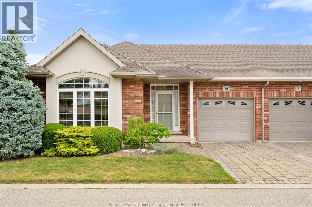 MLS# 26019598: 15 OAKGROVE LANE, Chatham, Canada