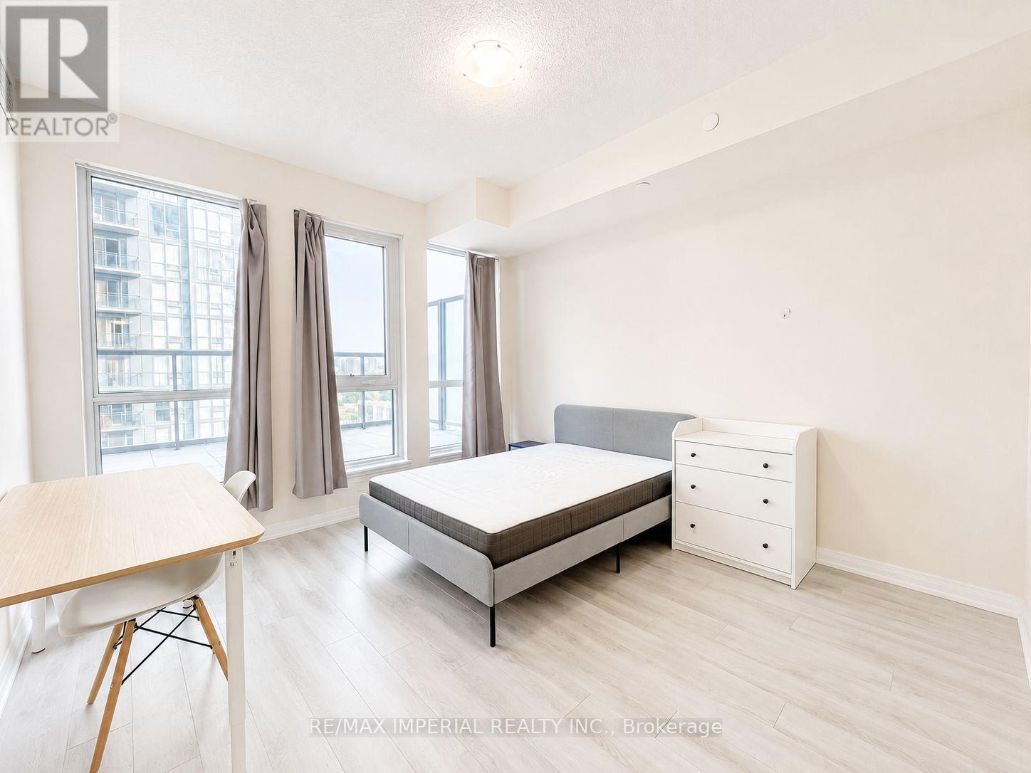 403, Master Room - 65 Watergarden Drive, Mississauga, Ontario  L5R 1B2 - Photo 15 - W13665496