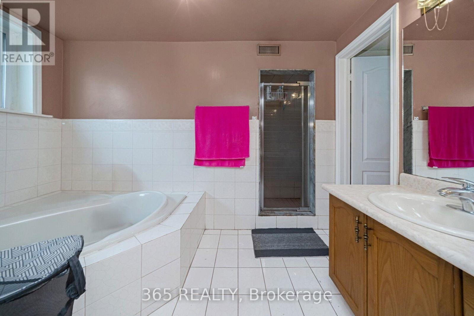 52 Leeward Drive, Brampton, Ontario  L6S 5V8 - Photo 44 - W13665724
