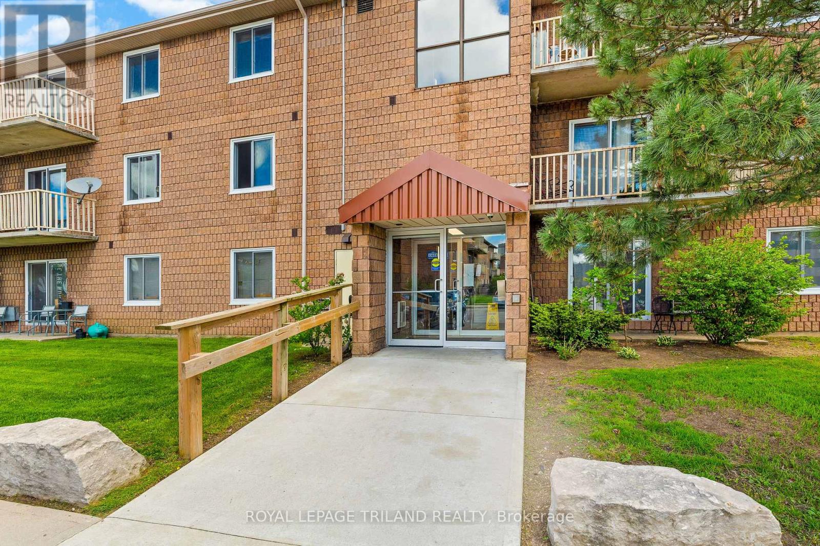 107 - 1584 Ernest Avenue, London South, Ontario  N6E 1X9 - Photo 1 - X13666722