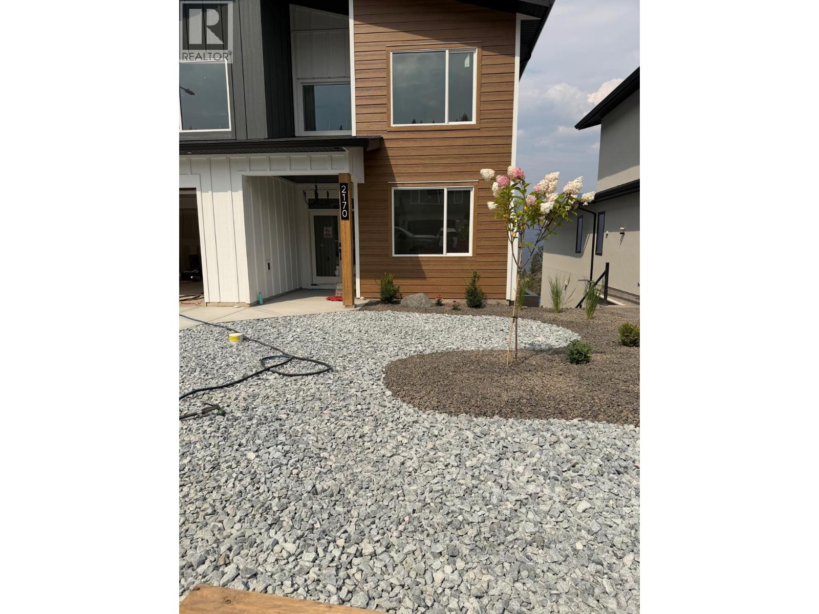 2170 Galore Crescent, Kamloops, British Columbia  V2E 0E4 - Photo 4 - 10376814