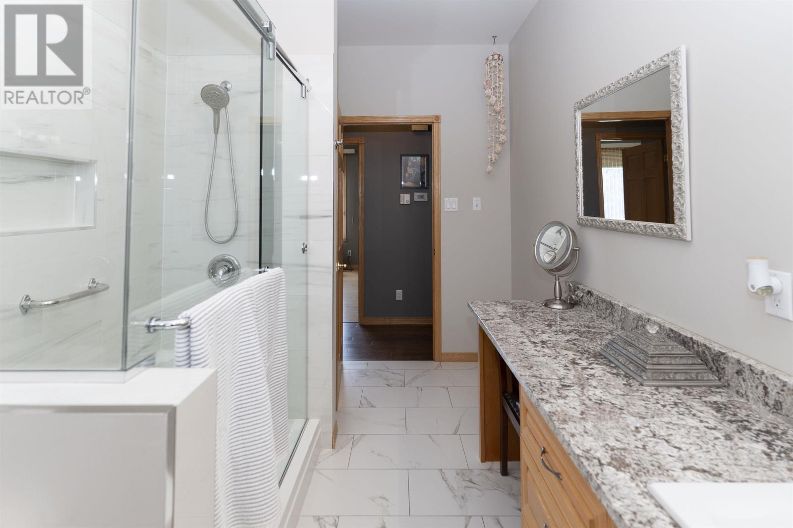 316 Fairbrooke Cres, Thunder Bay, Ontario  P7B 6Z7 - Photo 25 - TB2602338