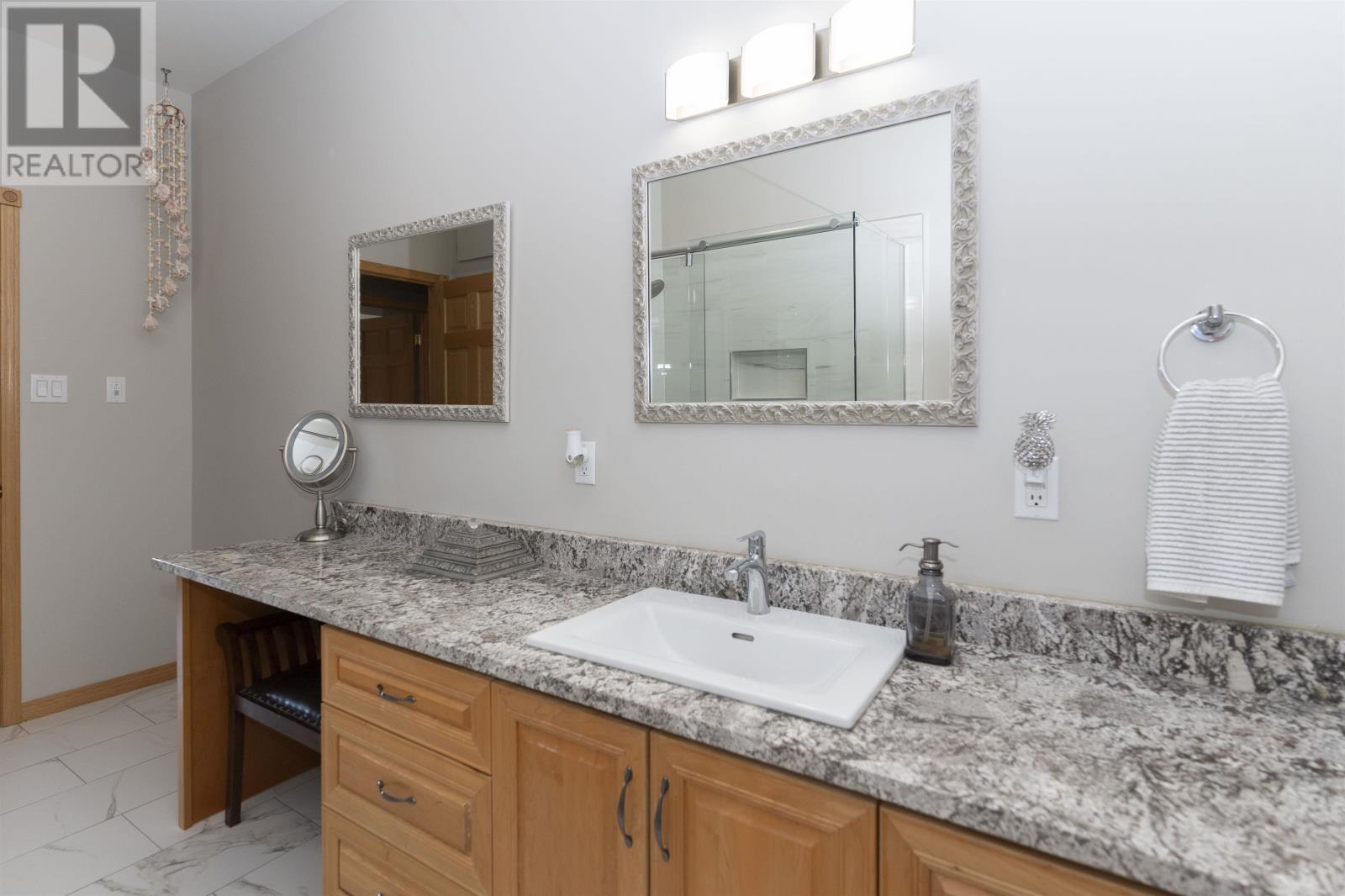 316 Fairbrooke Cres, Thunder Bay, Ontario  P7B 6Z7 - Photo 24 - TB2602338