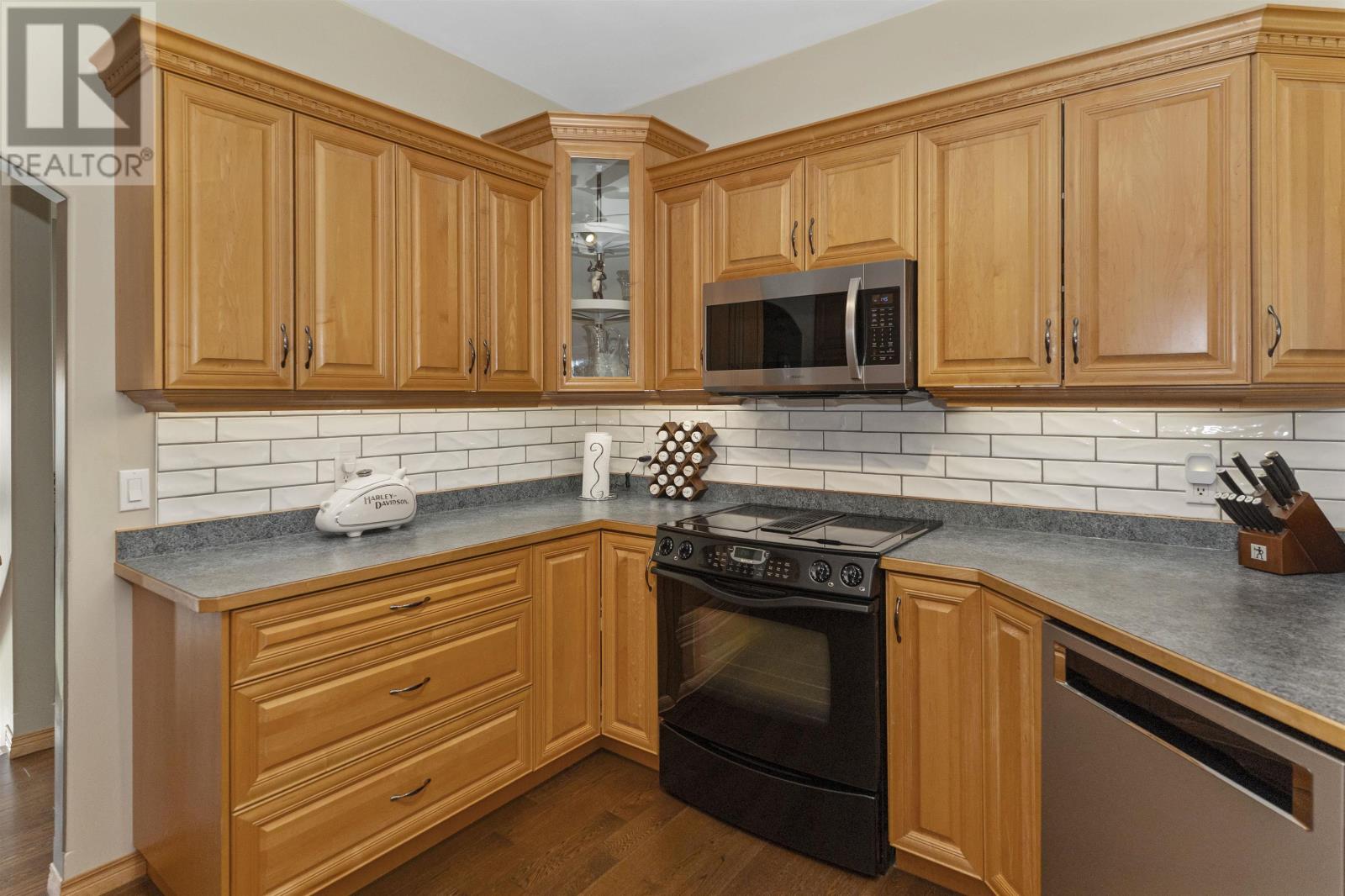 316 Fairbrooke Cres, Thunder Bay, Ontario  P7B 6Z7 - Photo 12 - TB2602338