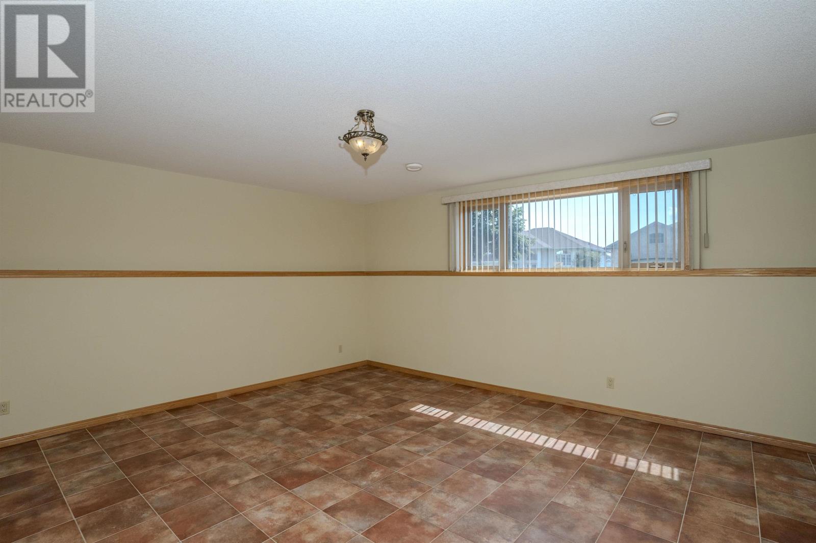 316 Fairbrooke Cres, Thunder Bay, Ontario  P7B 6Z7 - Photo 35 - TB2602338
