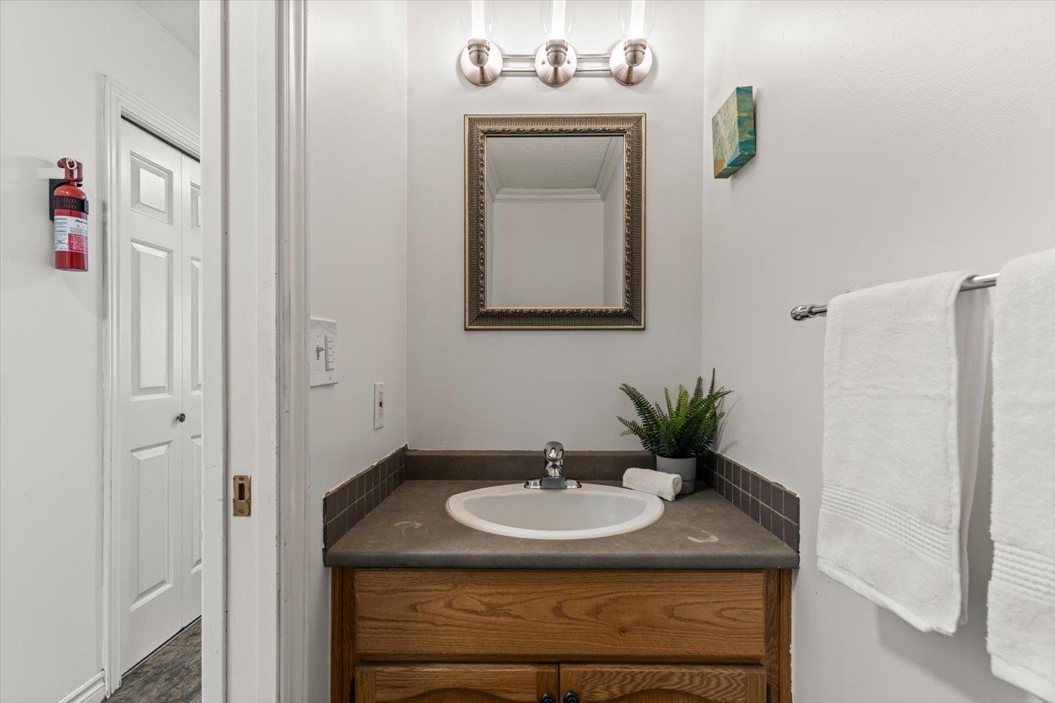 46003 Ivy Avenue, Sardis South, Chilliwack, British Columbia  V2R 2C5 - Photo 17 - R3154562