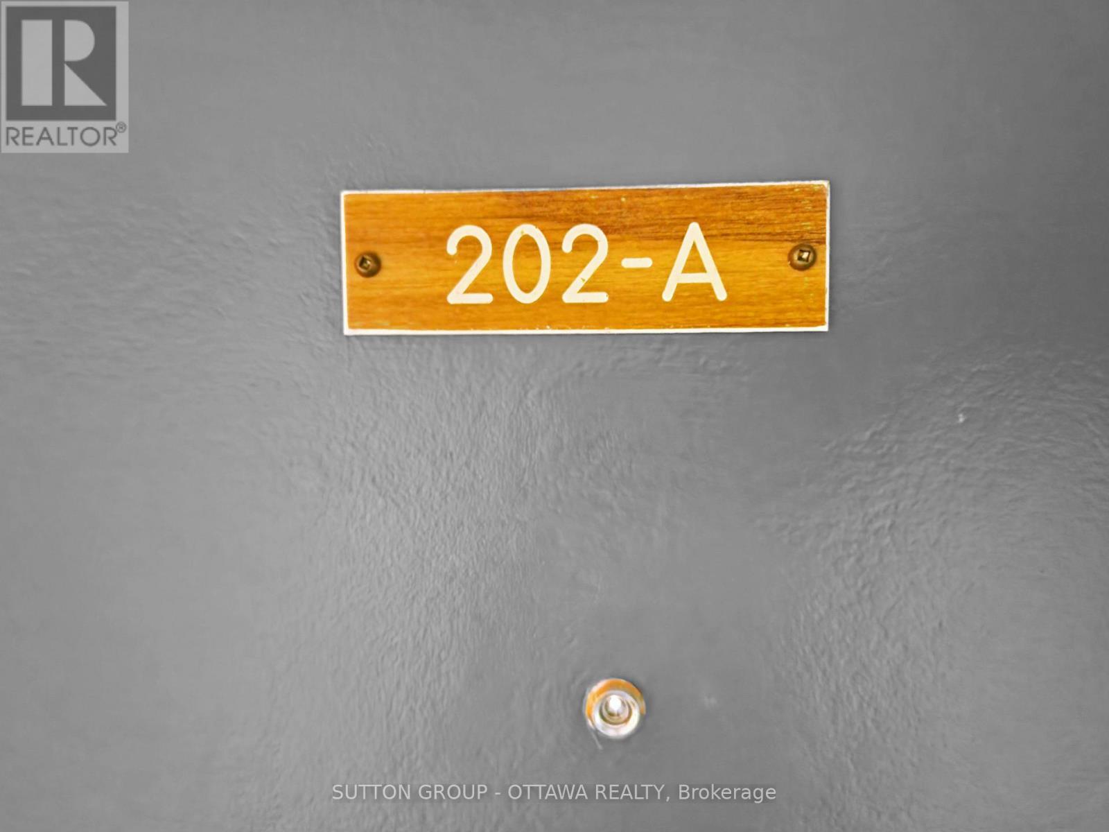 202a - 2044 Arrowsmith Drive, Ottawa, Ontario K1J 7V8 - Photo 3 - X13666694
