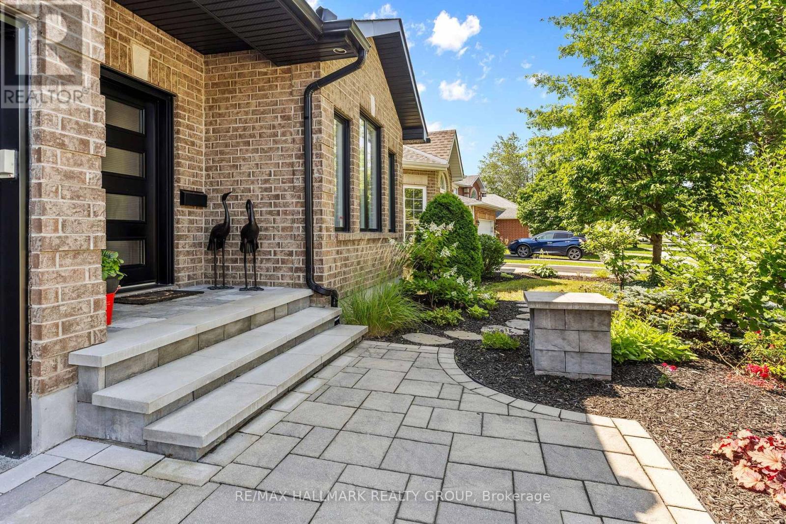 1832 Springridge Drive, Ottawa, Ontario  K4A 4P3 - Photo 3 - X13666780