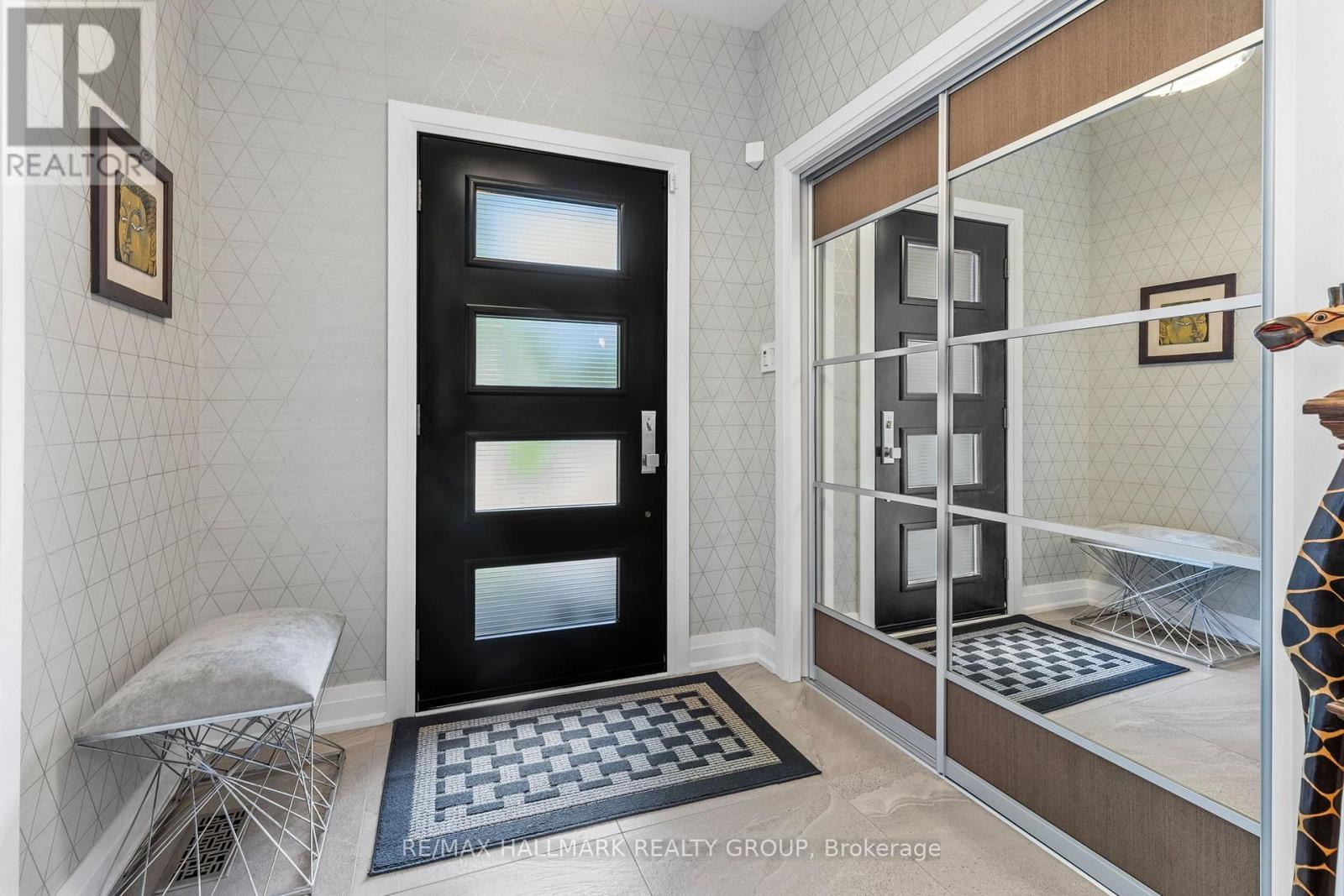 1832 Springridge Drive, Ottawa, Ontario  K4A 4P3 - Photo 4 - X13666780