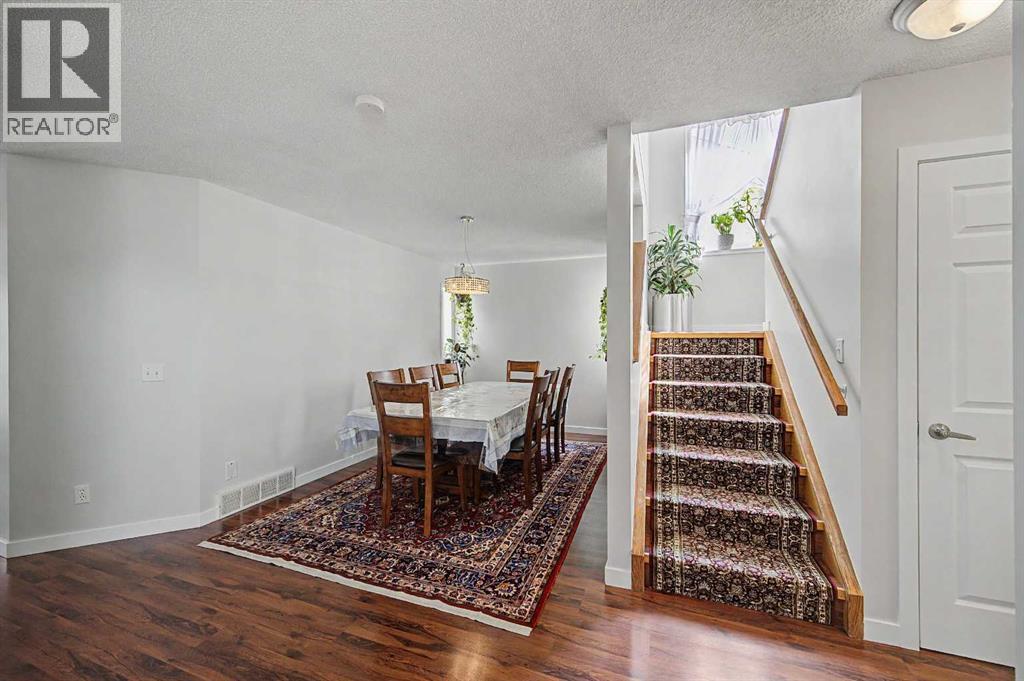 77 Citadel Gardens Nw, Calgary, Alberta  T3G 3X6 - Photo 7 - A2326310