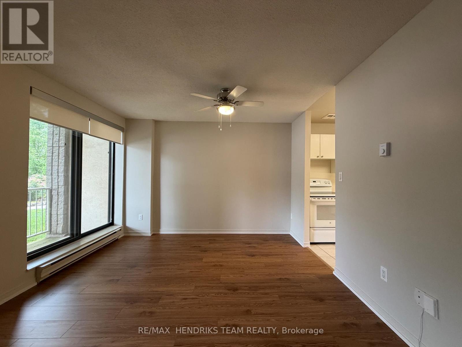 118 - 128 St Augustine Drive, St. Catharines, Ontario  L2P 3X6 - Photo 4 - X13666652