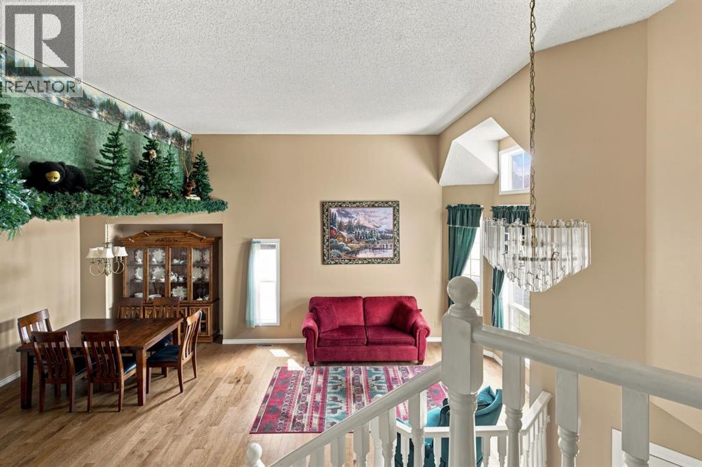 9216 Edgebrook Drive Nw, Calgary, Alberta  T3A 5T5 - Photo 28 - A2335844