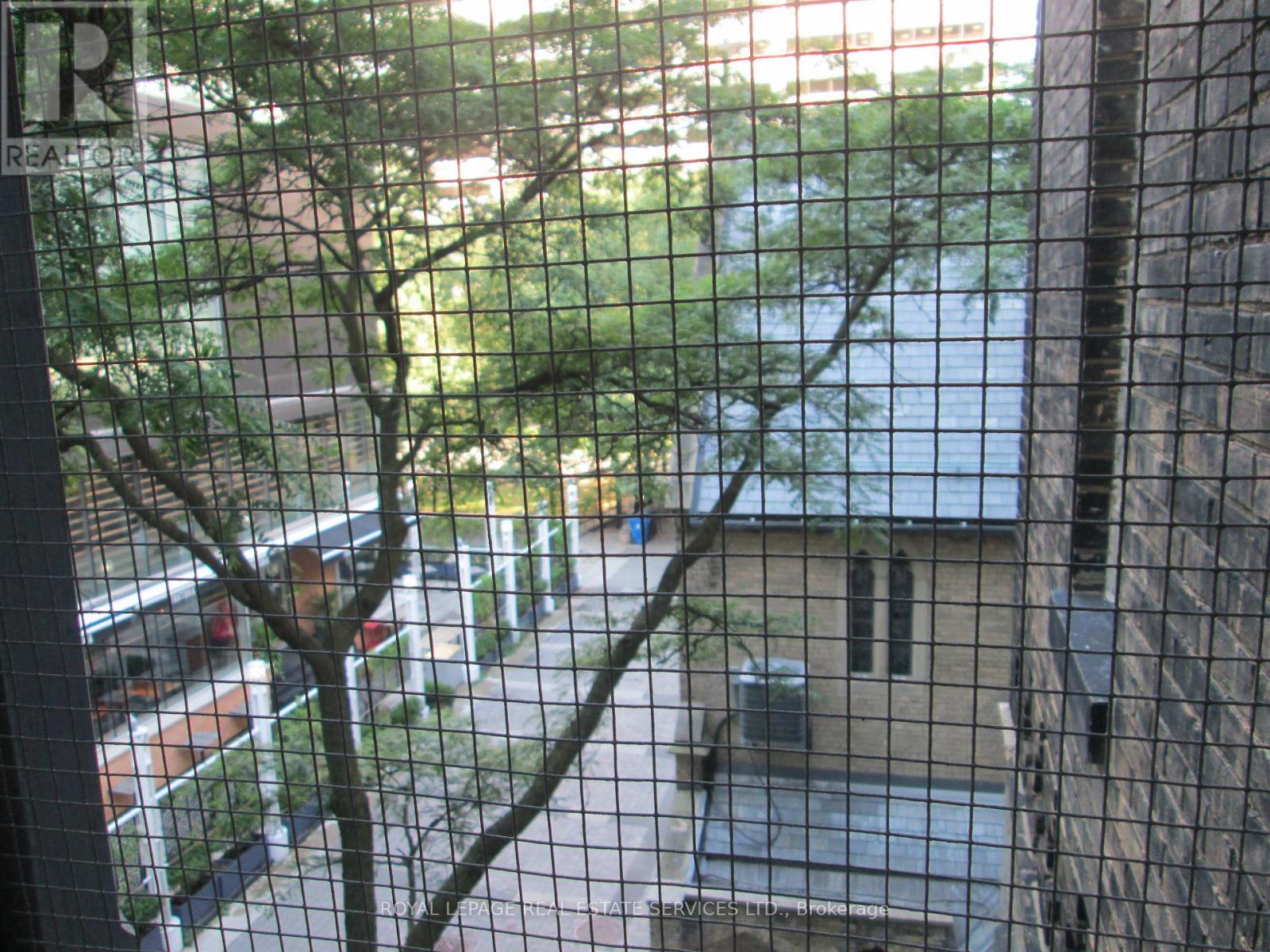 6 Trinity Square, Toronto, Ontario  M5G 1B1 - Photo 10 - C13666700