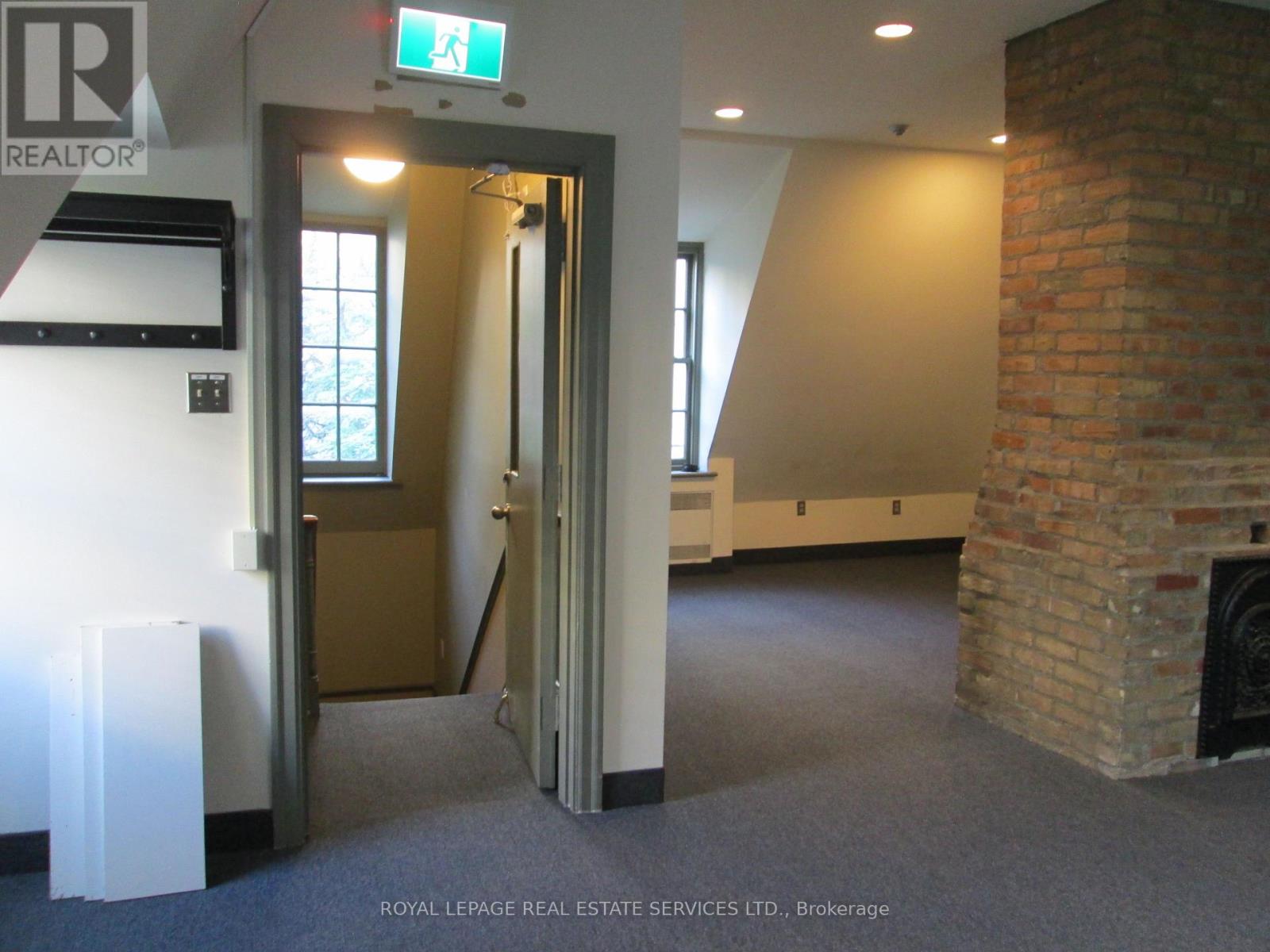 6 Trinity Square, Toronto, Ontario  M5G 1B1 - Photo 16 - C13666700