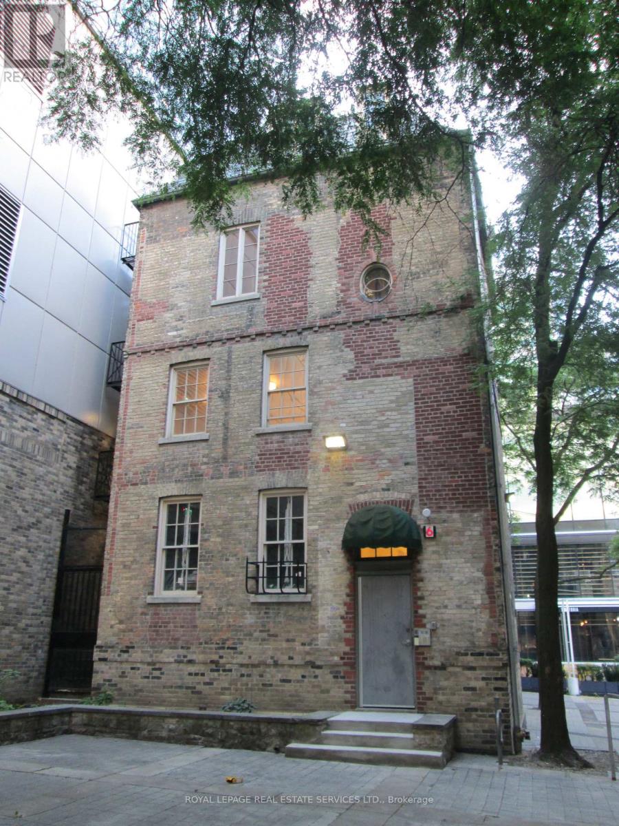 6 Trinity Square, Toronto, Ontario  M5G 1B1 - Photo 2 - C13666700