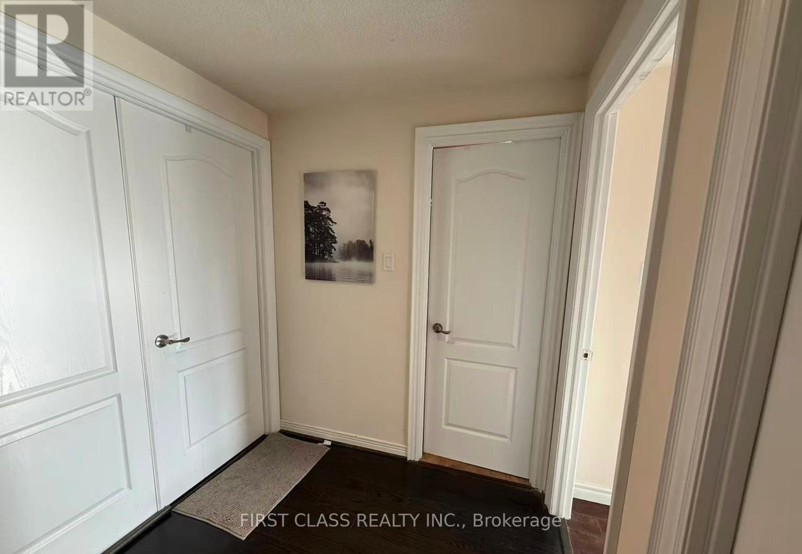17 Harnworth Drive, Toronto, Ontario  M2H 3C1 - Photo 4 - C13666774