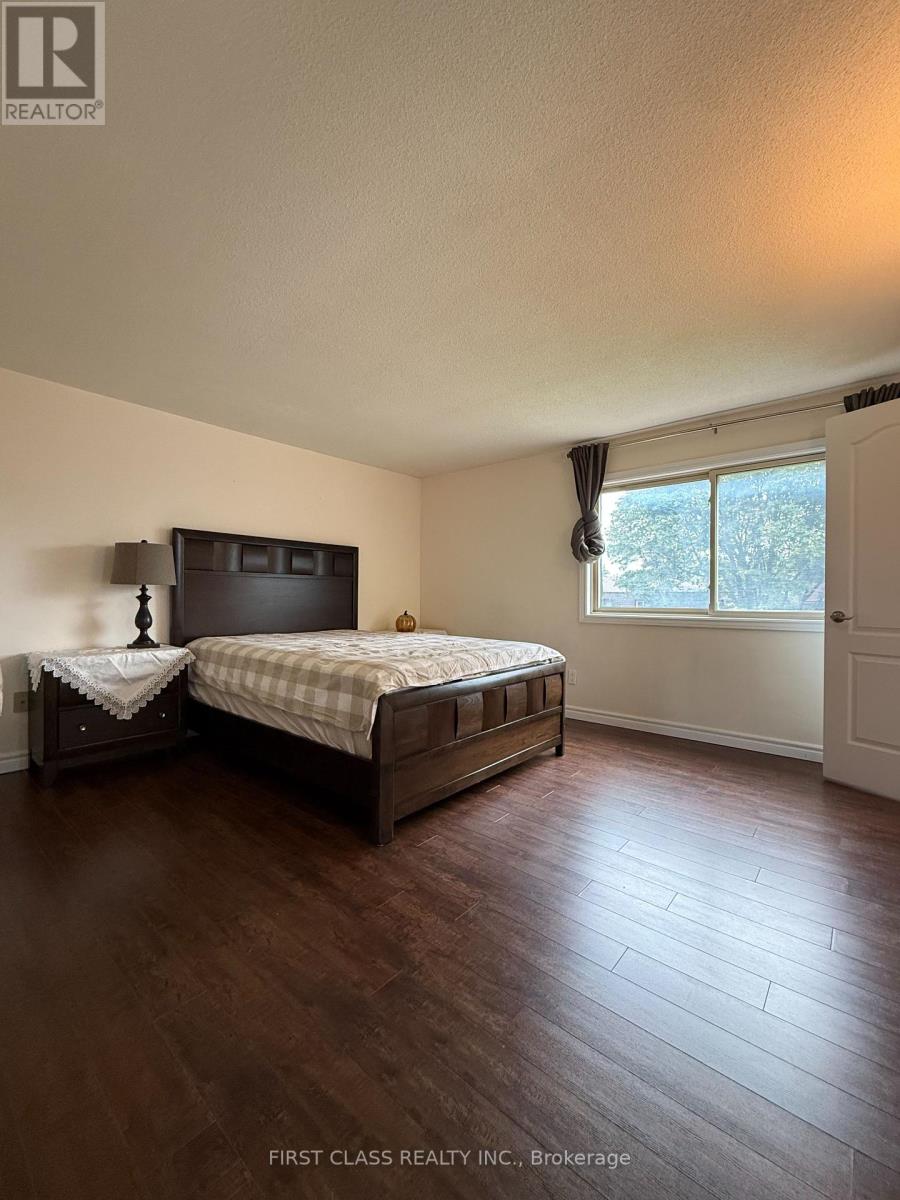 17 Harnworth Drive, Toronto, Ontario  M2H 3C1 - Photo 7 - C13666774