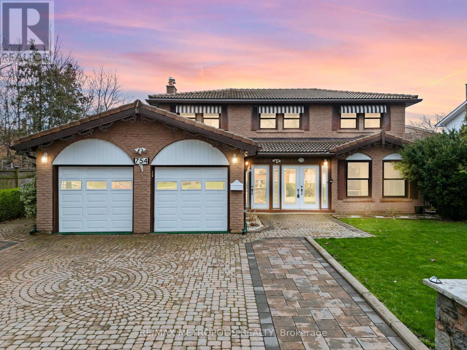 UPPER - 754 EYER DRIVE, Pickering, Ontario