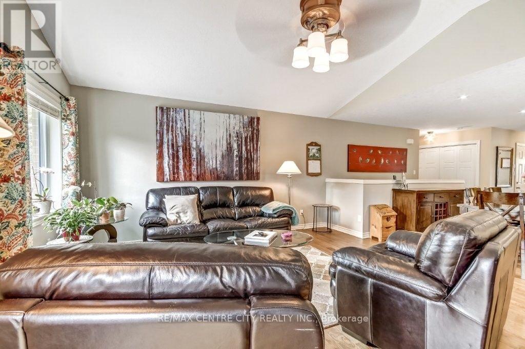 67 Peach Tree Boulevard, St. Thomas, Ontario  N5R 0C1 - Photo 11 - X13635780