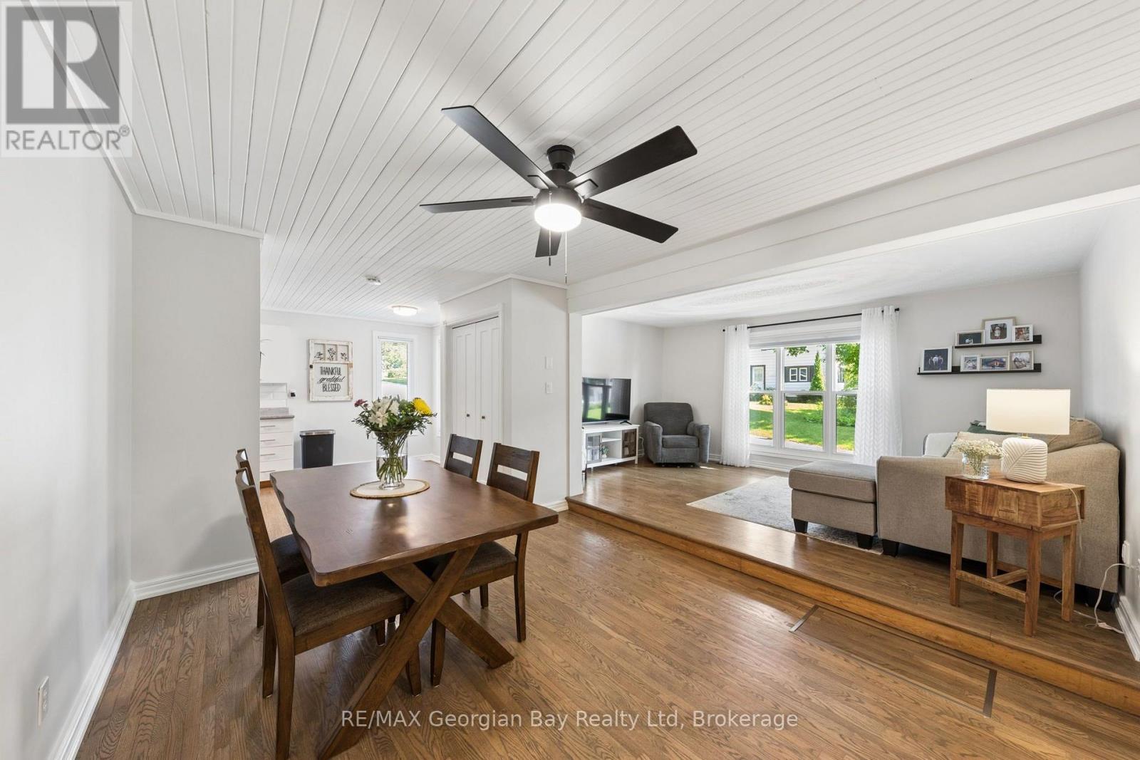 59 Broad Street, Penetanguishene, Ontario  L9M 1G4 - Photo 10 - S13666762