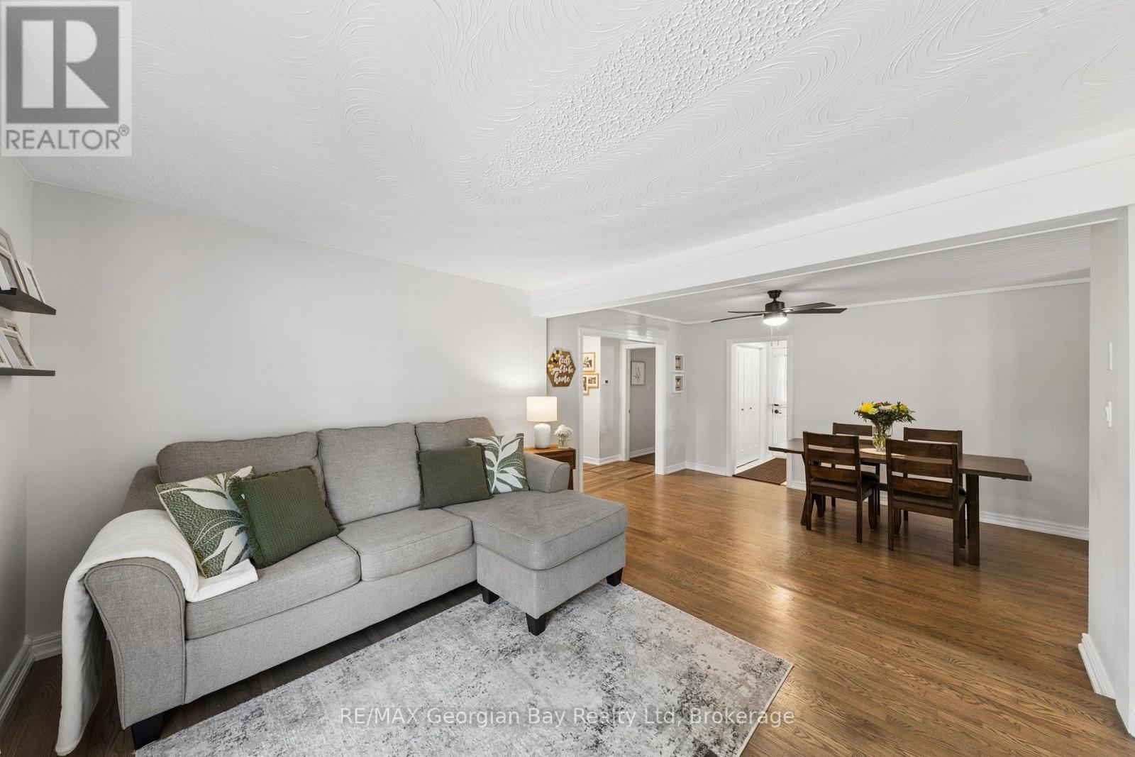 59 Broad Street, Penetanguishene, Ontario  L9M 1G4 - Photo 12 - S13666762