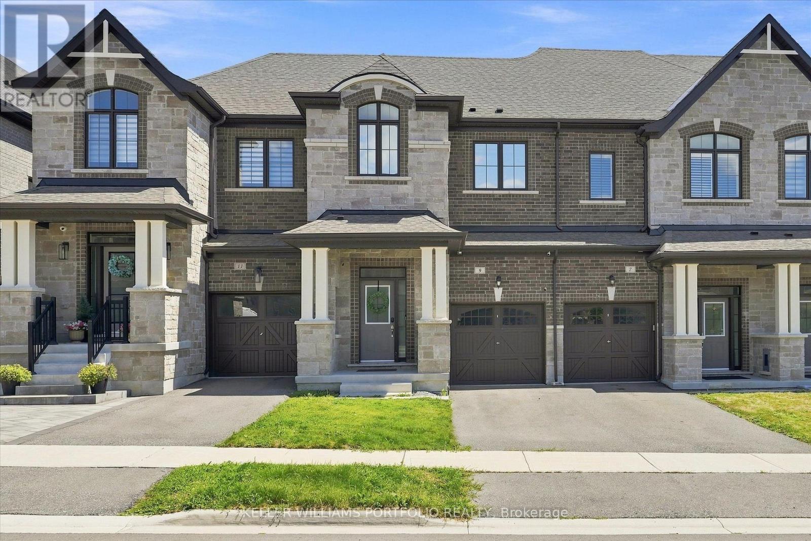 9 Viola Street, East Gwillimbury, Ontario L9N 0T6 - Photo 2 - N13666686