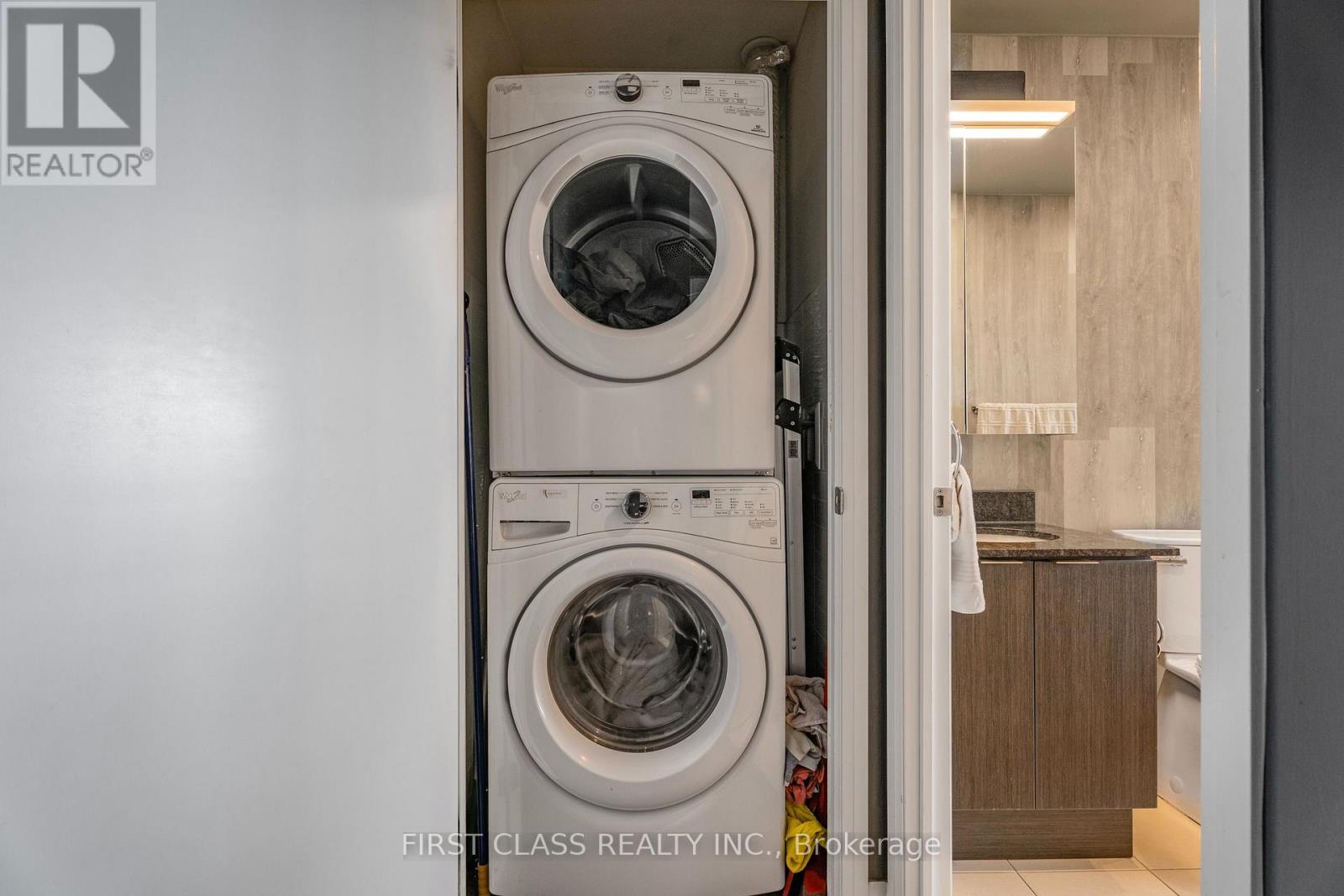 1804 - 2910 Highway 7, Vaughan, Ontario  L4K 0H8 - Photo 11 - N13666766