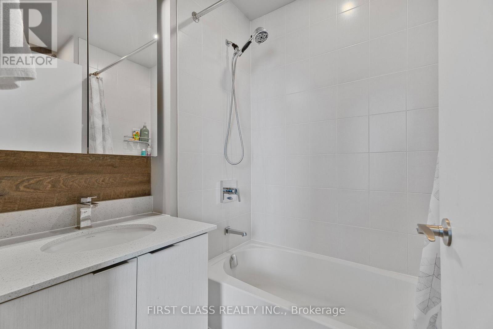 1804 - 2910 Highway 7, Vaughan, Ontario  L4K 0H8 - Photo 18 - N13666766