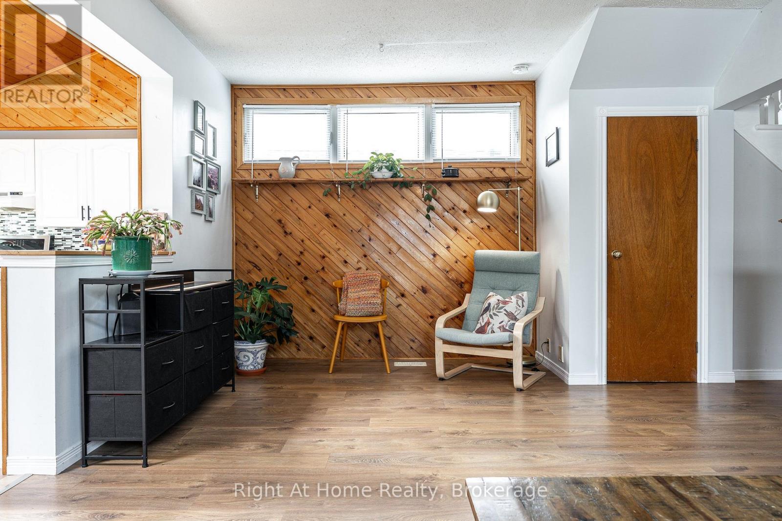217 West Gore Street, Stratford, Ontario  N5A 1K7 - Photo 10 - X13666672