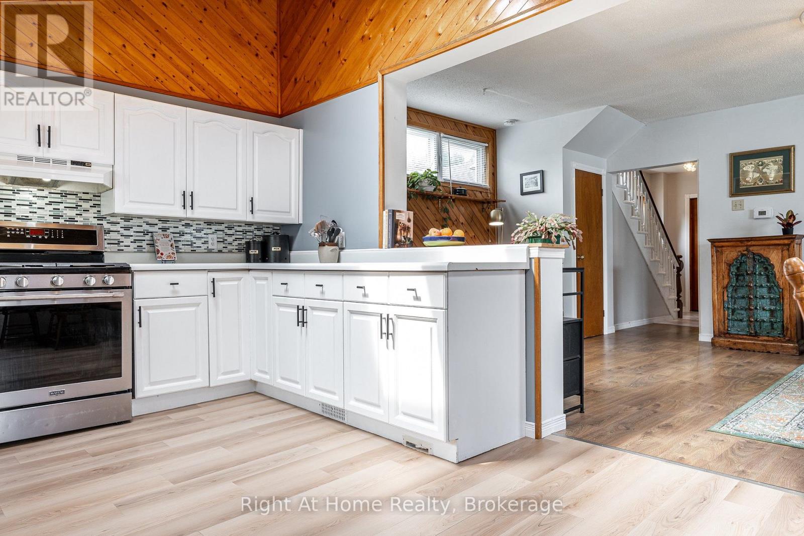 217 West Gore Street, Stratford, Ontario  N5A 1K7 - Photo 14 - X13666672