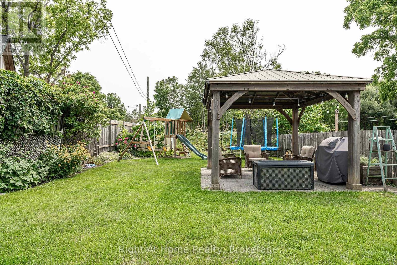 217 West Gore Street, Stratford, Ontario  N5A 1K7 - Photo 33 - X13666672