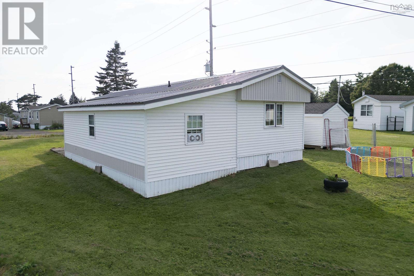 16 Lorne Crescent, Amherst, Nova Scotia  B4H 4B7 - Photo 28 - 202612911