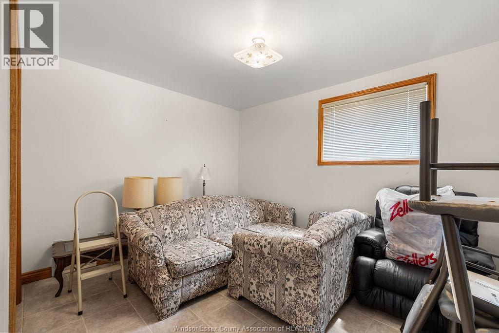 2672 Fleming Court, Windsor, Ontario  N9E 4P1 - Photo 32 - 26019620