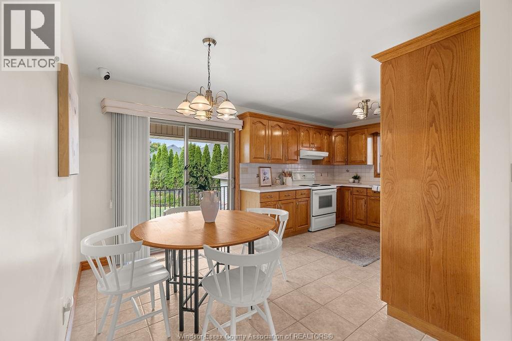 2672 Fleming Court, Windsor, Ontario  N9E 4P1 - Photo 13 - 26019620