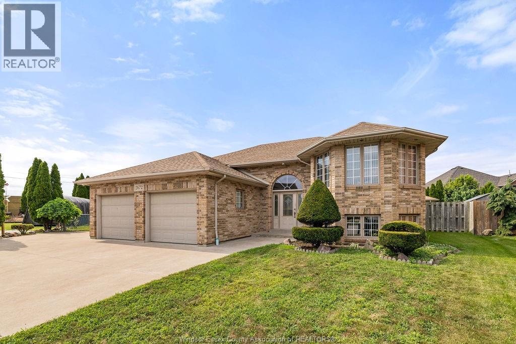 2672 Fleming Court, Windsor, Ontario  N9E 4P1 - Photo 4 - 26019620