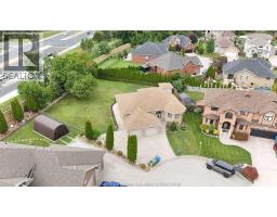 2672 FLEMING COURT, Windsor, Ontario