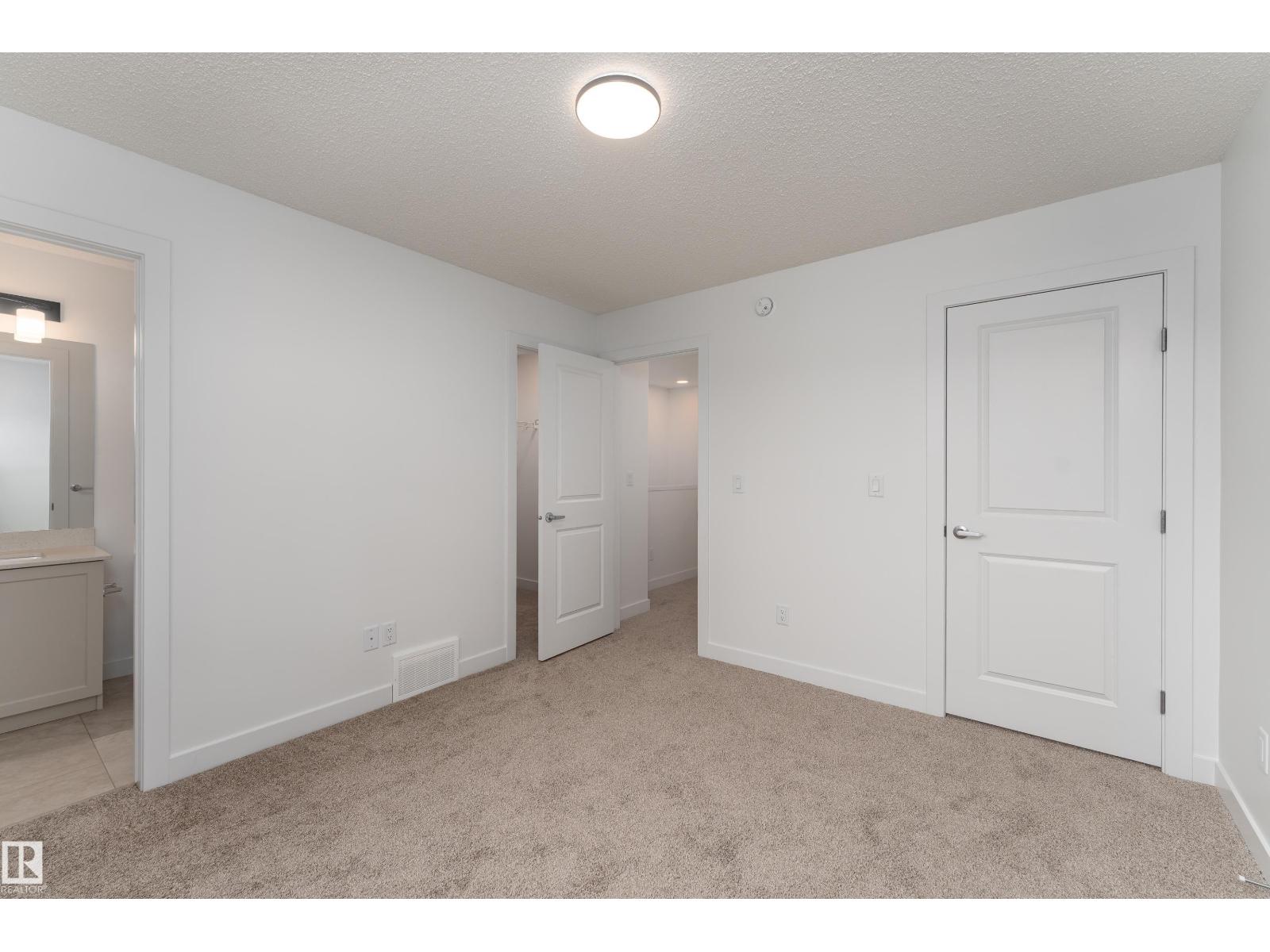 10916 & 10918 154 Street Nw, Edmonton, Alberta  T5P 2J9 - Photo 19 - E4503330