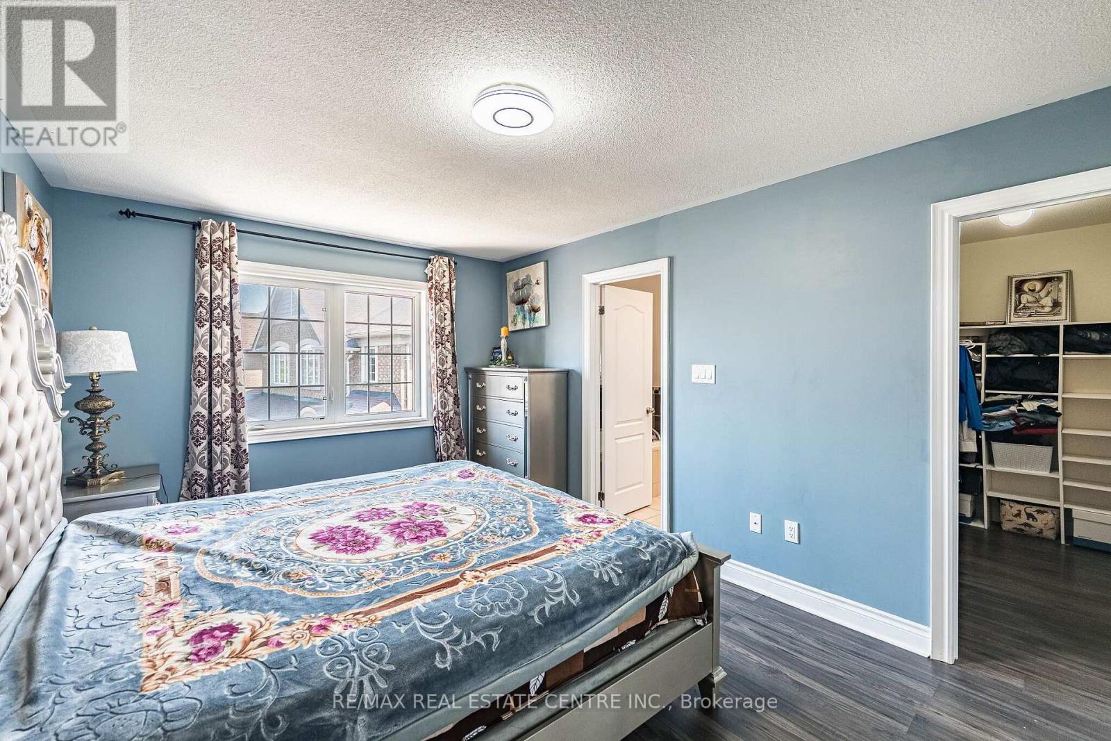 9 Loftsmoor Drive, Brampton, Ontario  L6R 3R7 - Photo 23 - W13666628