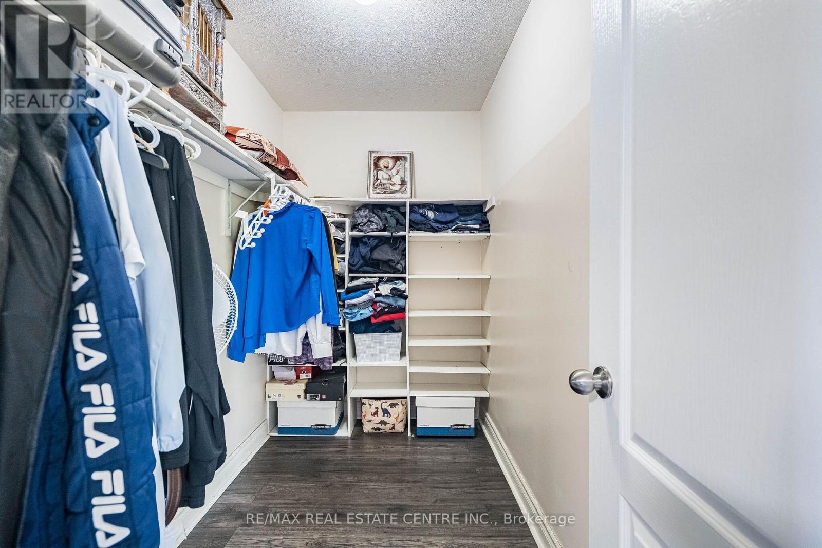9 Loftsmoor Drive, Brampton, Ontario  L6R 3R7 - Photo 27 - W13666628
