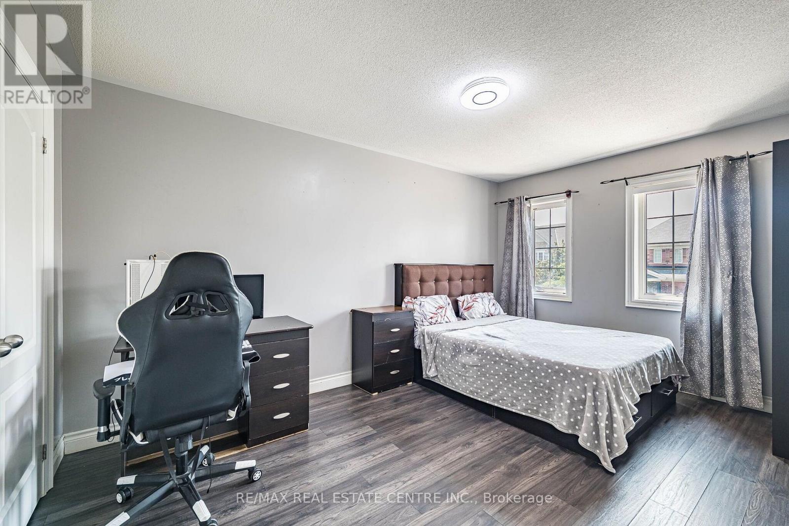9 Loftsmoor Drive, Brampton, Ontario  L6R 3R7 - Photo 30 - W13666628