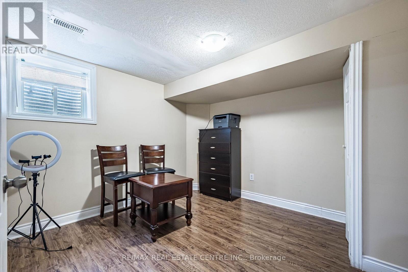 9 Loftsmoor Drive, Brampton, Ontario  L6R 3R7 - Photo 39 - W13666628