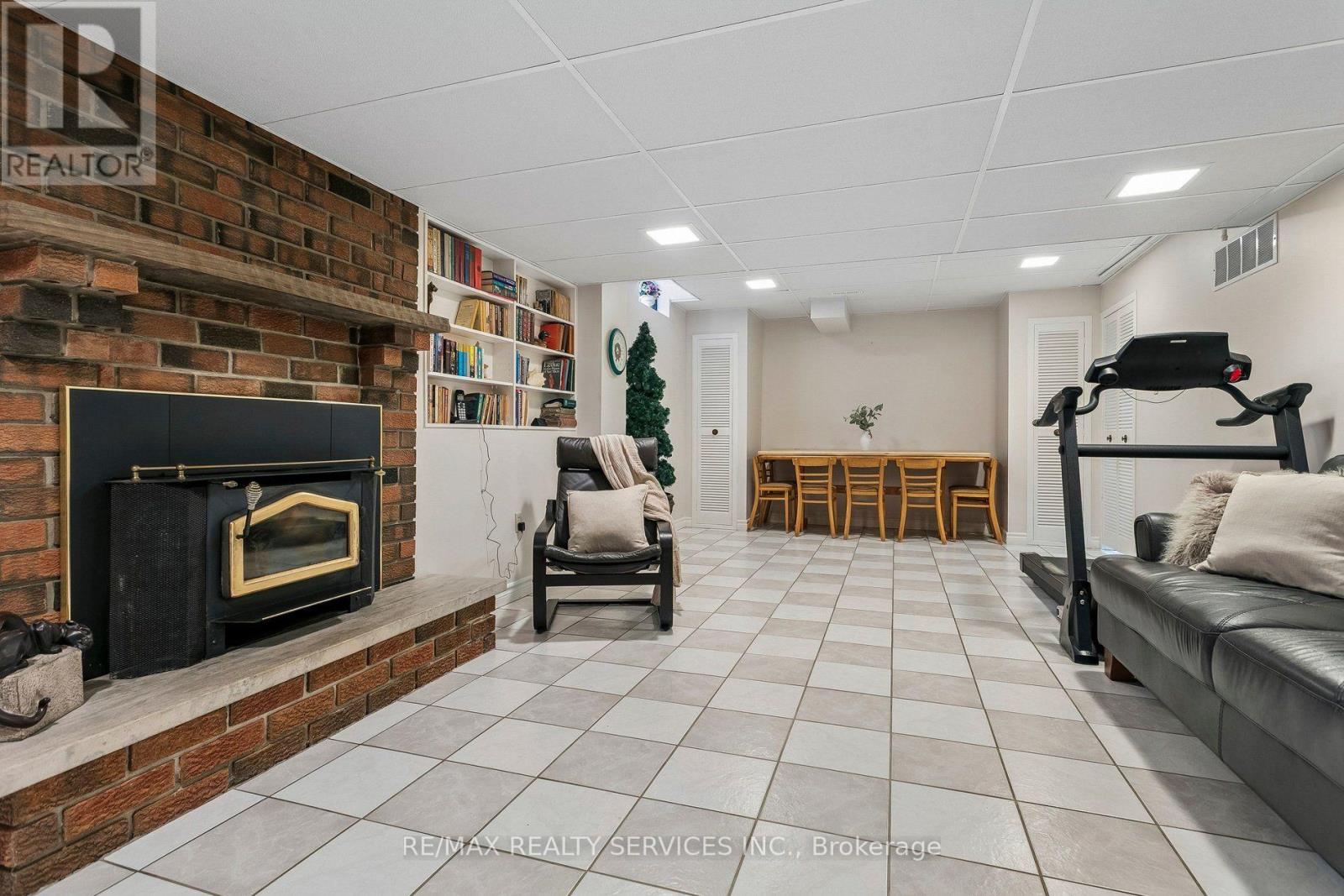 11 Longbourne Crescent, Brampton, Ontario  L6S 2R8 - Photo 34 - W13666692