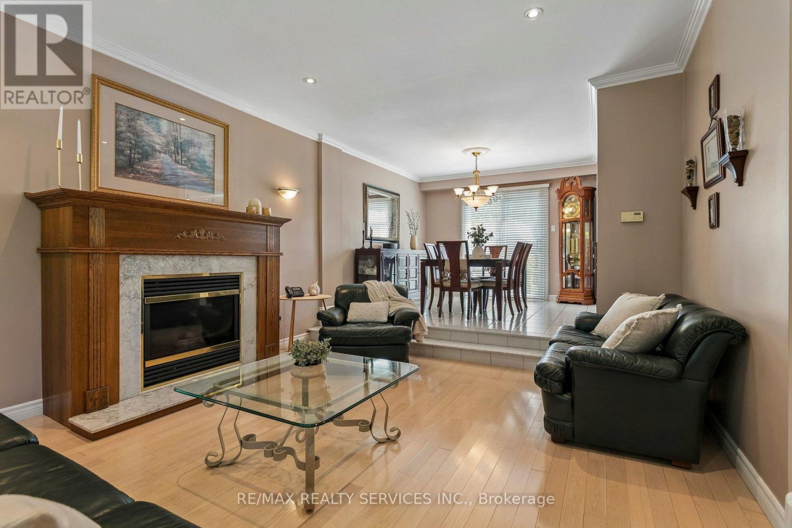 11 Longbourne Crescent, Brampton, Ontario  L6S 2R8 - Photo 8 - W13666692