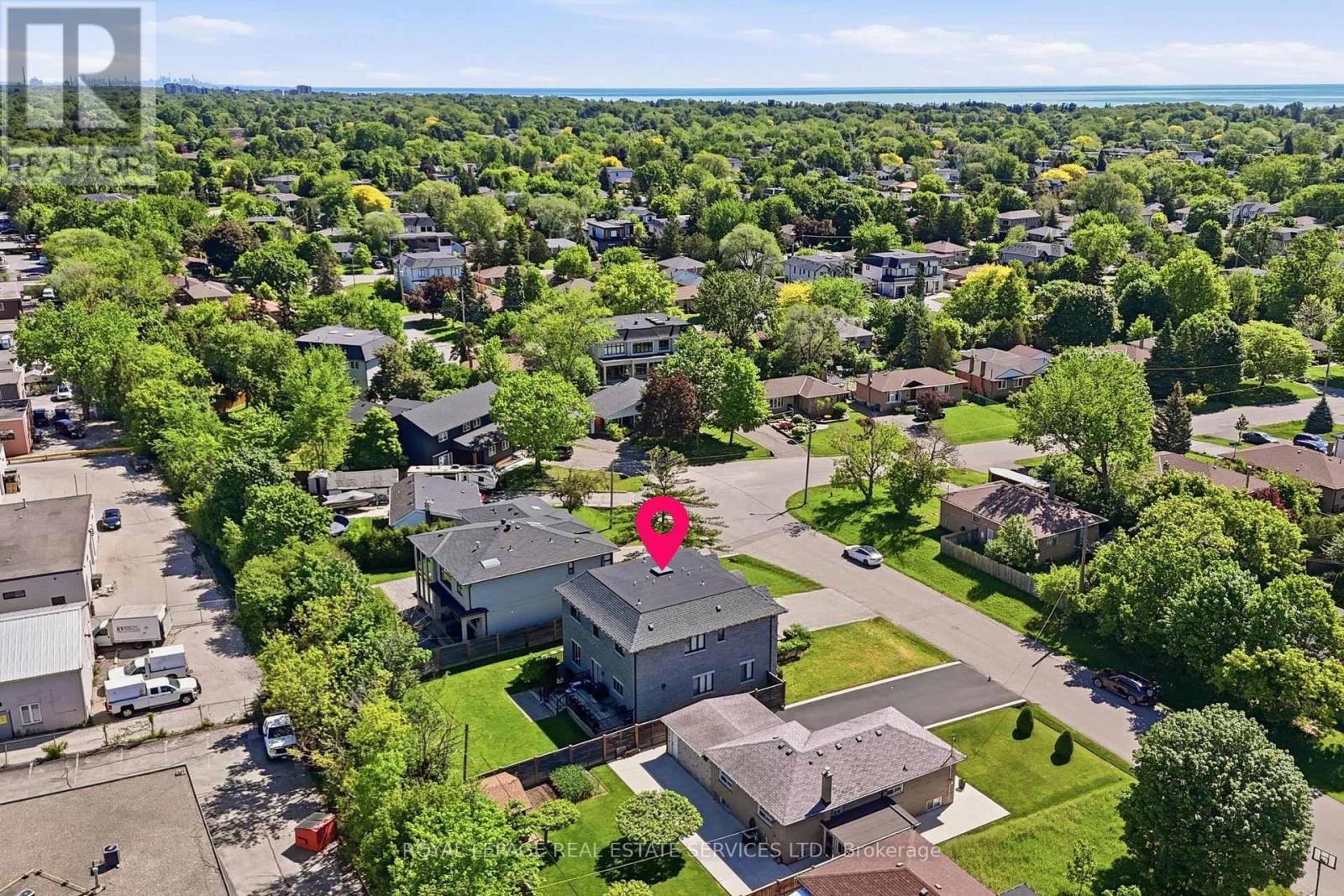 584 Weynway Court, Oakville, Ontario  L6L 4G7 - Photo 10 - W13666716