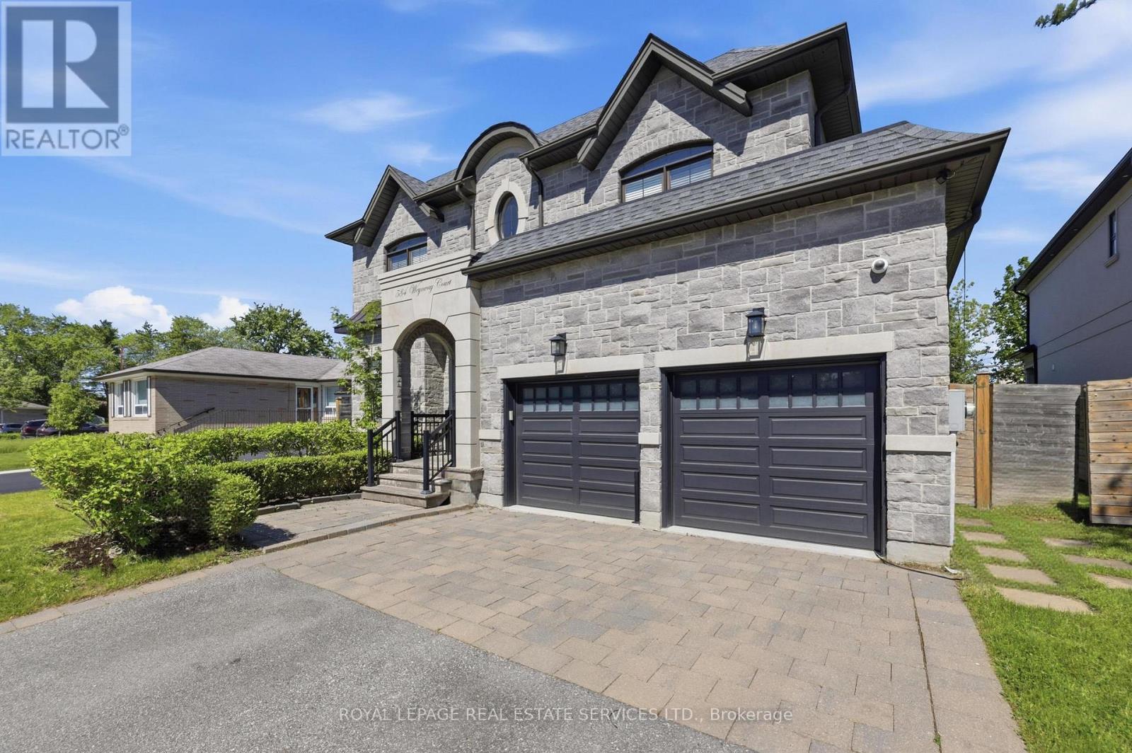 584 Weynway Court, Oakville, Ontario  L6L 4G7 - Photo 11 - W13666716
