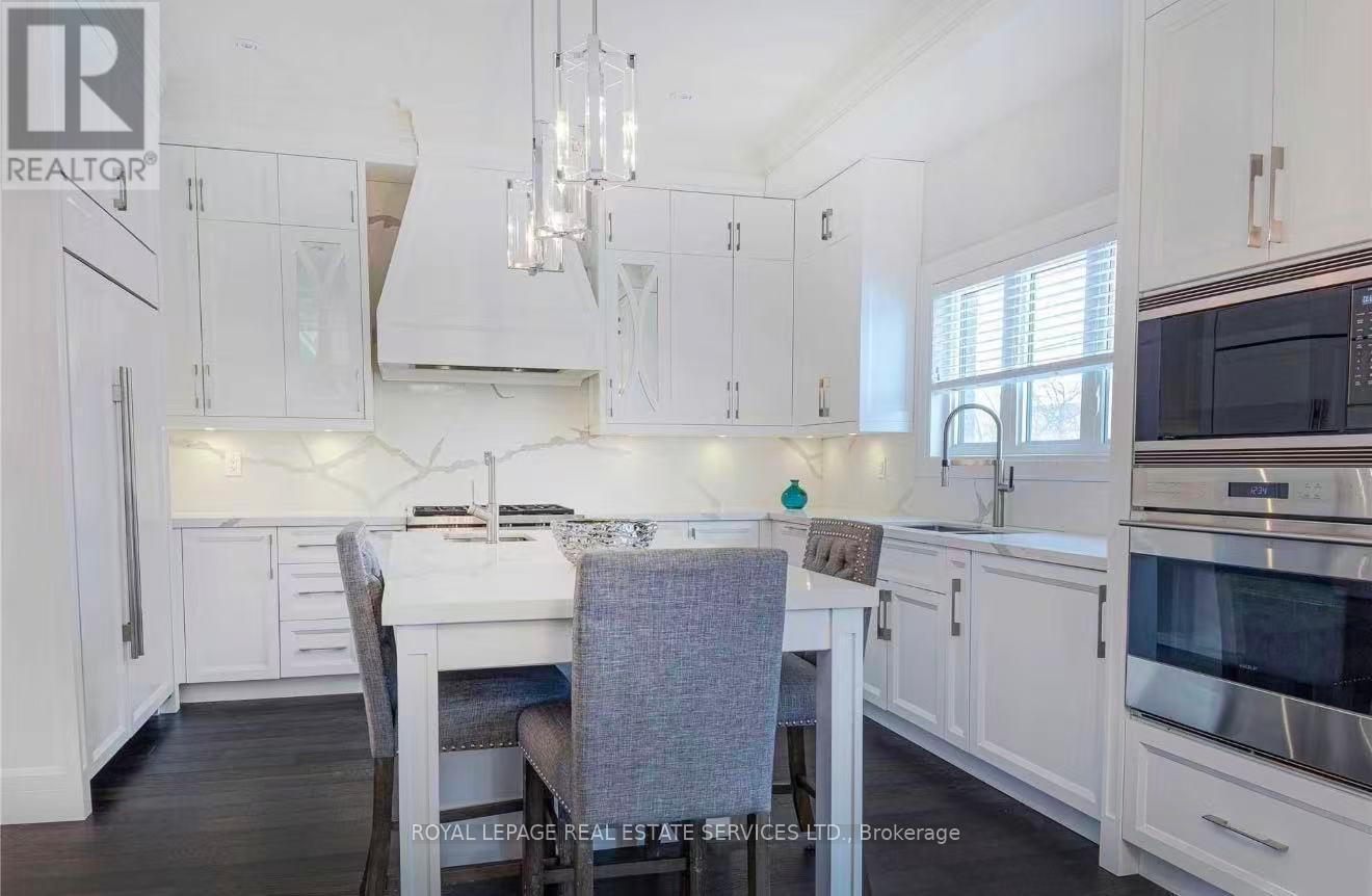 584 Weynway Court, Oakville, Ontario  L6L 4G7 - Photo 16 - W13666716
