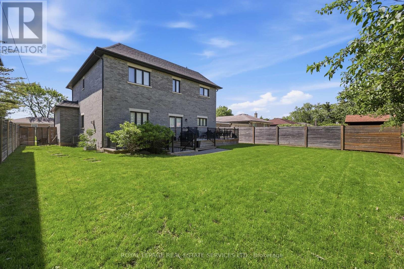 584 Weynway Court, Oakville, Ontario  L6L 4G7 - Photo 21 - W13666716