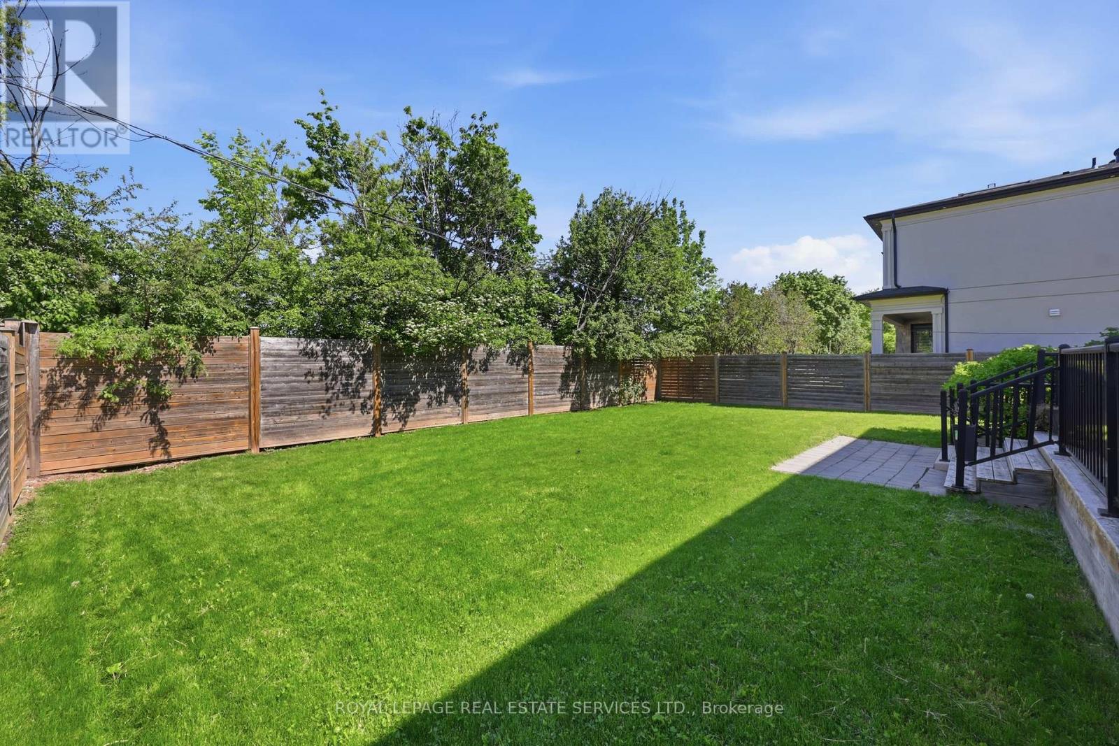 584 Weynway Court, Oakville, Ontario  L6L 4G7 - Photo 24 - W13666716